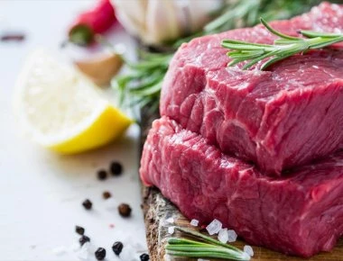 Κρέας: Κίνδυνος για βακτήρια κατά την απόψυξη – Τι να προσέχετε